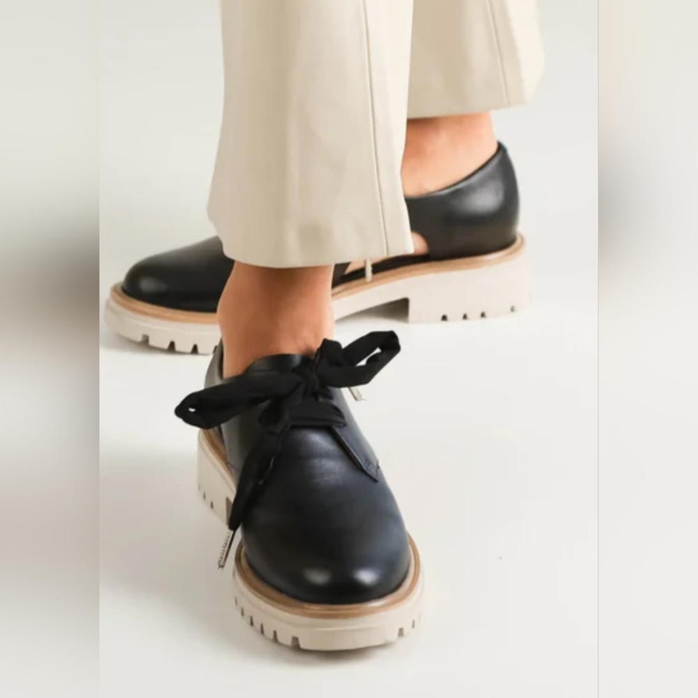 BNWT EOS Anise Loafer Size 11/42